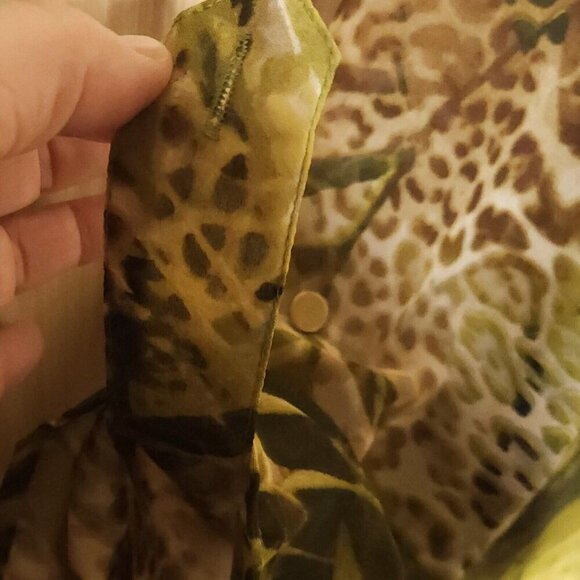 Sunny Leigh Womens Sheer Tan Brown Animal Print Tunic Blouse Medium - Picture 4 of 8